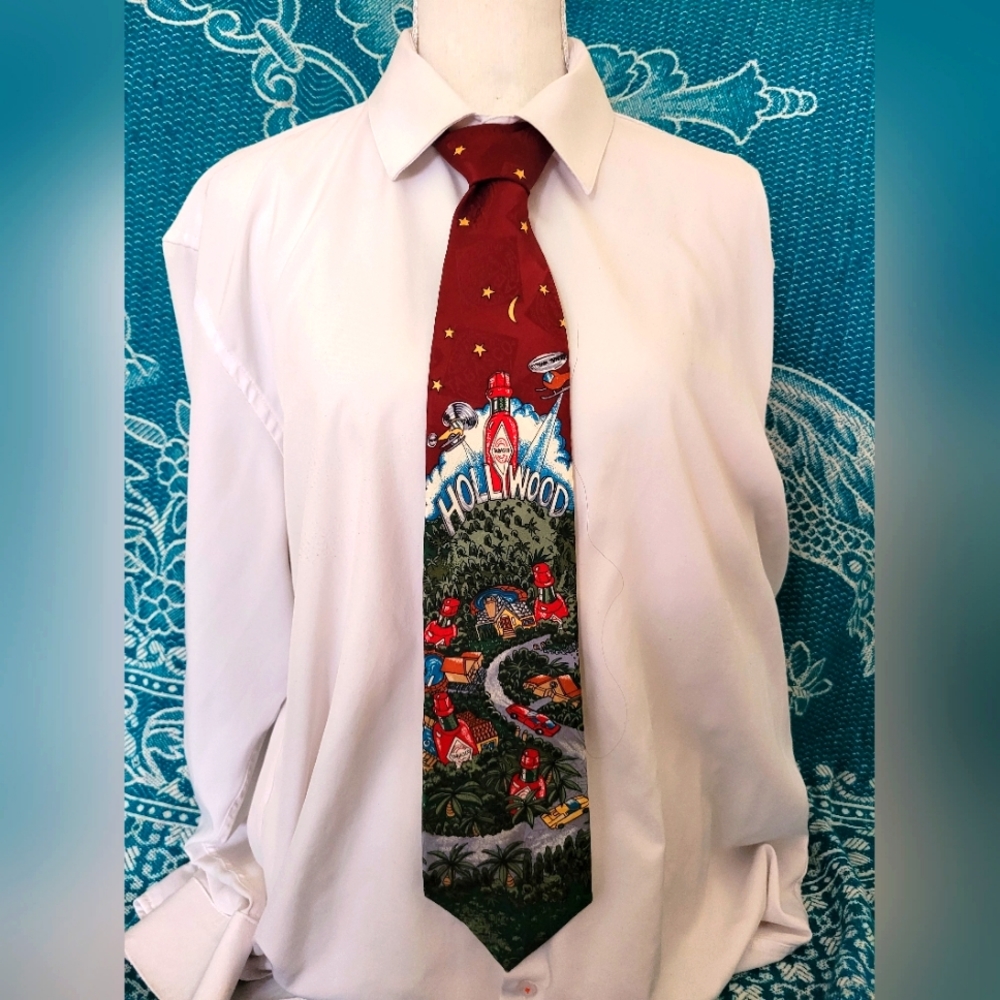 Hollywood Tie